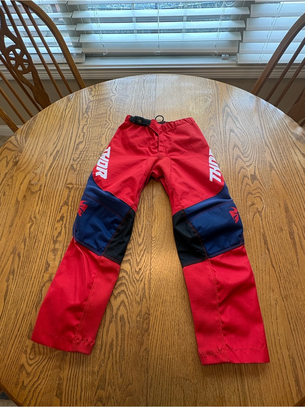 THOR Sector Boys Red Motorcross pants size 24